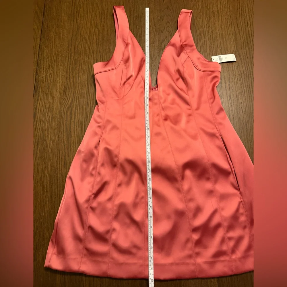 NWT By Anthropologie Sleeveless Plunge Satin Mini Dress Pink Size 14 - Picture 7 of 9
